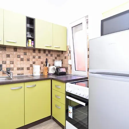 Spacious Flat With Pool Just 300m From The Appartement